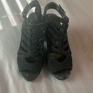 Women’s dress heels